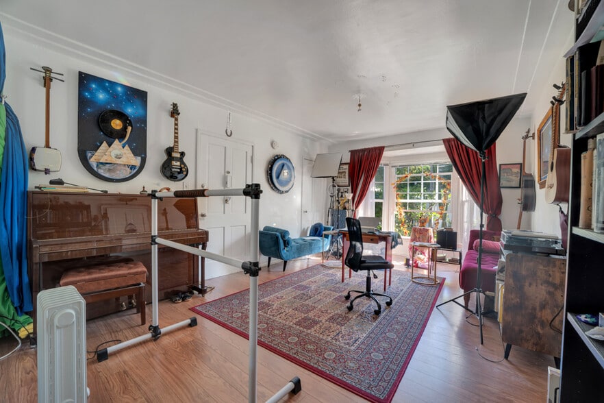 More Photos Of 1331 N Alta Vista Blvd, Los Angeles Apartments For Sale