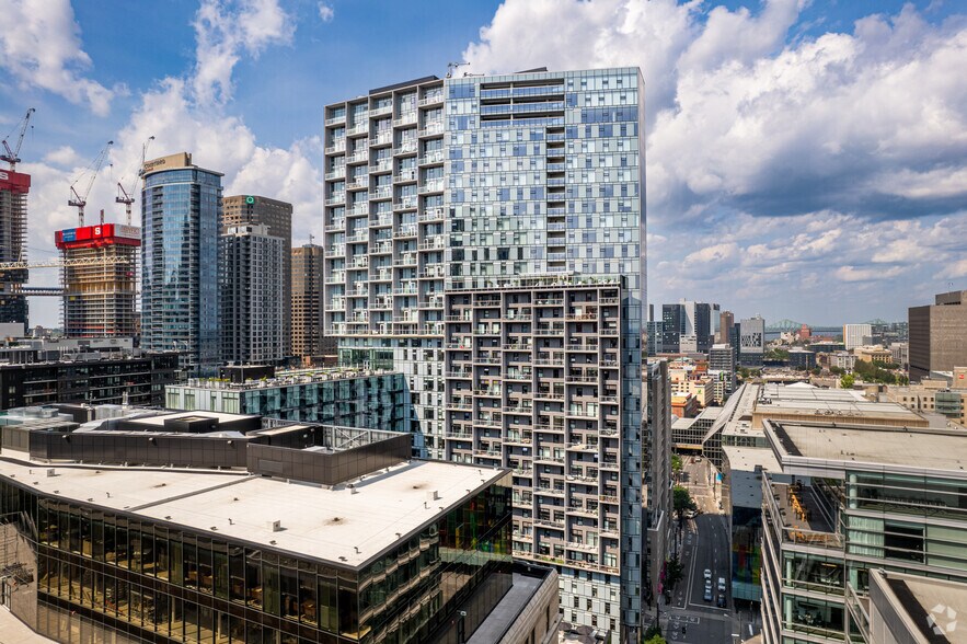 More Photos Of 385 Viger Avenue W Humaniti, Montréal Office For Lease