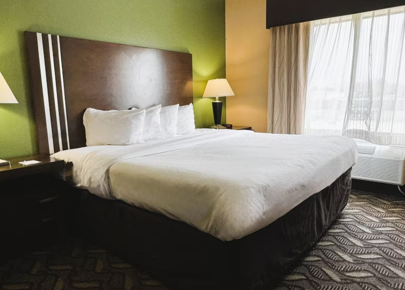More Photos Of 120 S Main St, Jewett Hotel For Sale