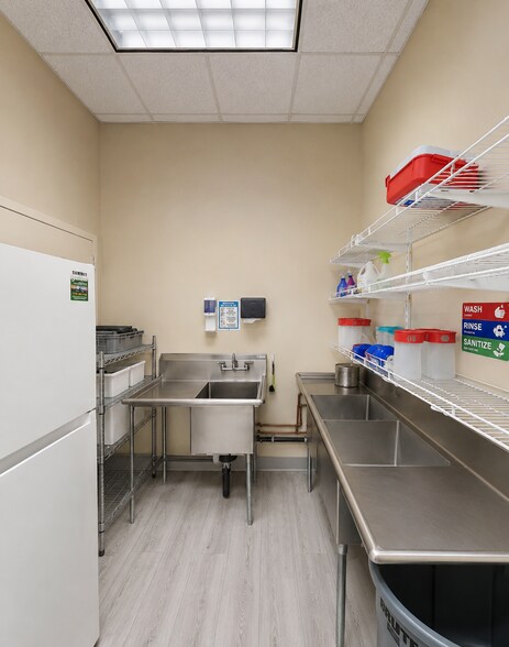 More Photos Of 3093 Ocean Ave, Brooklyn Medical For Lease