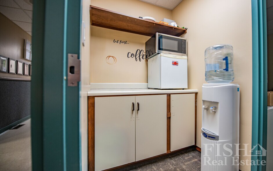 More Photos Of 7129 Nittany Valley Dr, Mill Hall Office For Lease