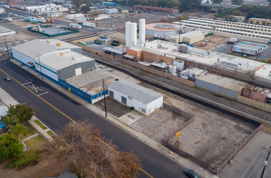 More Photos Of 505 W 6th St, Hanford Warehouse For Sale