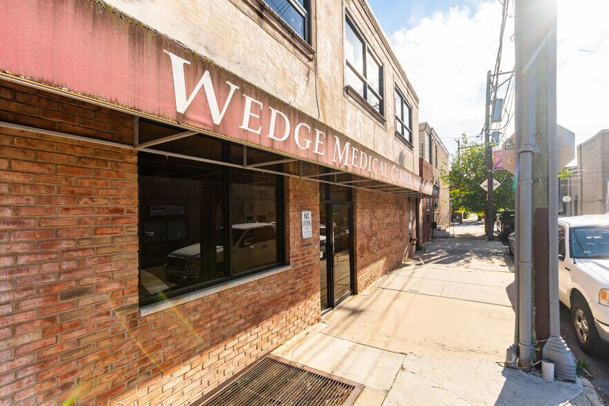More Photos Of 1939 S Juniper St, Philadelphia Storefront Retail Office For Sale