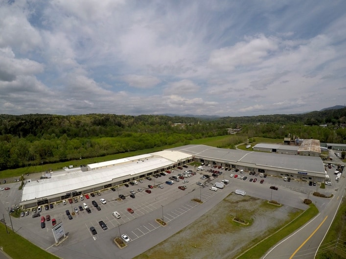 More Photos Of 449 Industrial Blvd, Ellijay Freestanding For Lease
