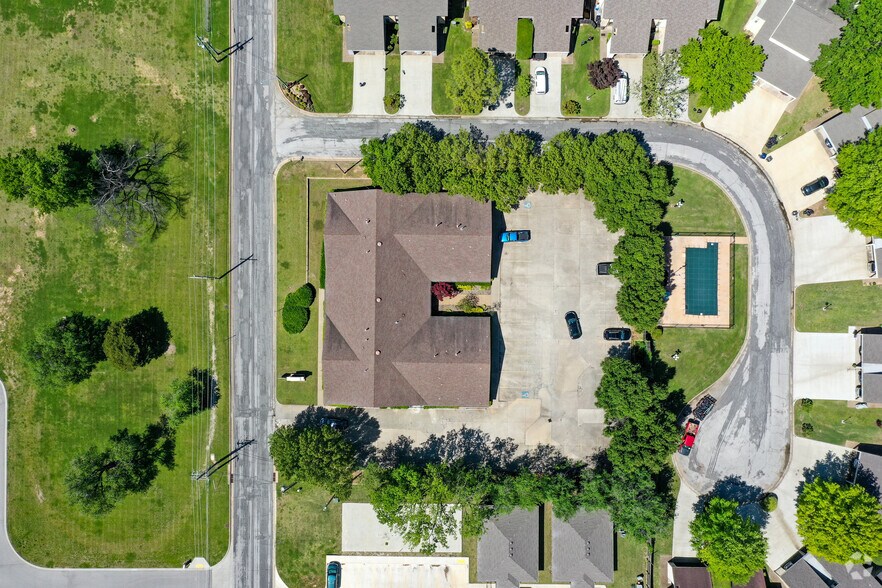 More Photos Of 4835 S Fulton Ave, Tulsa Medical For Lease