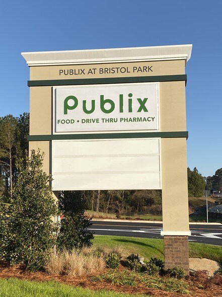 More Photos Of 13556 Highway 69 N, Northport Supermarket For Lease