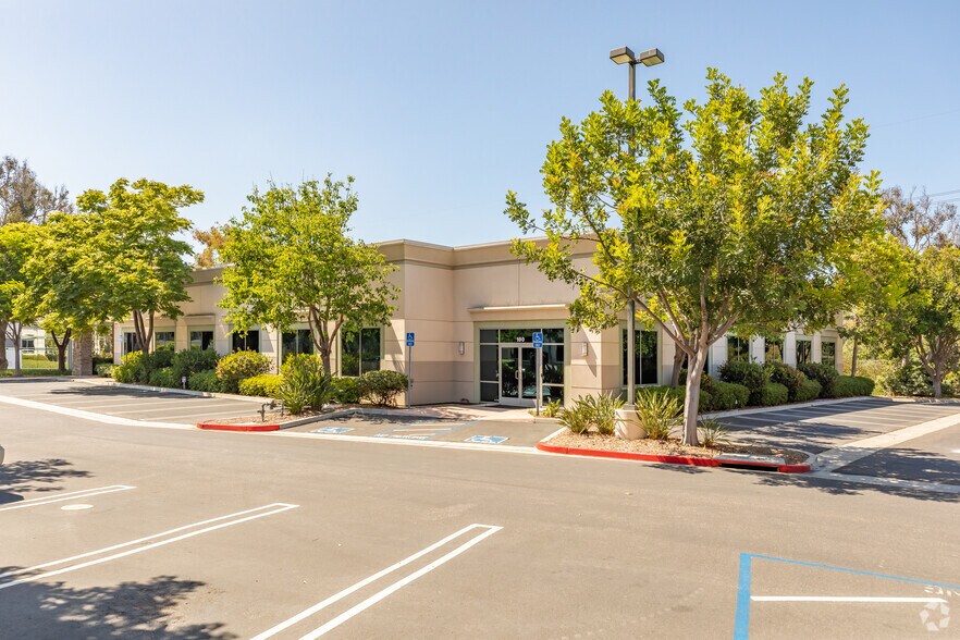 More Photos Of 2030 Corte Del Nogal, Carlsbad Office For Lease