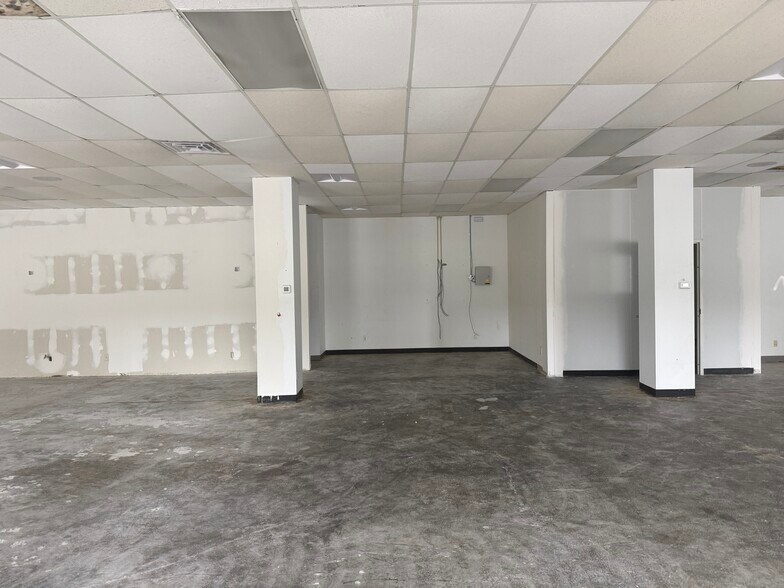 More Photos Of 1385 John Small Ave, Washington Medical For Lease