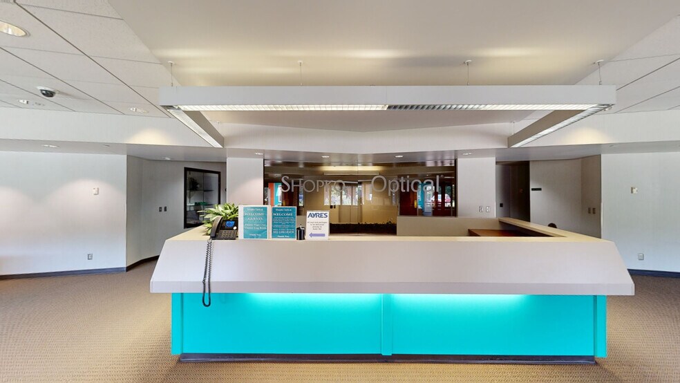 More Photos Of 700 Pilgrim Way, Green Bay Loft Creative Space For Sale