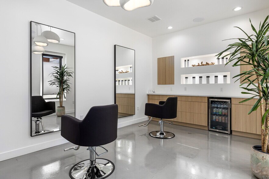 More Photos Of 124 N Glendora Ave, Glendora Coworking Space
