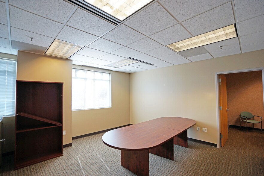 More Photos Of 1005 W Walnut St, Yakima Medical For Lease