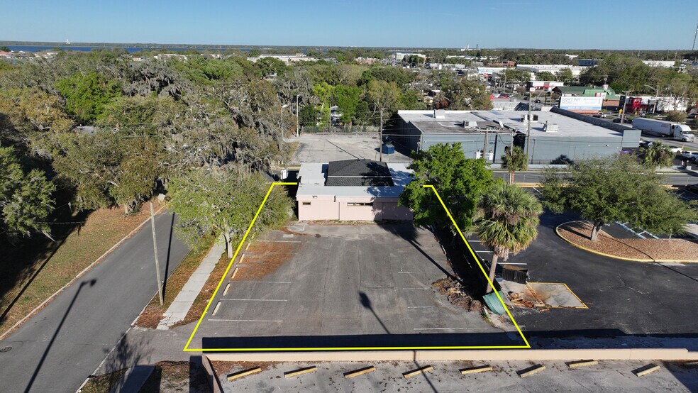 More Photos Of 615 E 1st St, Lakeland Medical For Sale