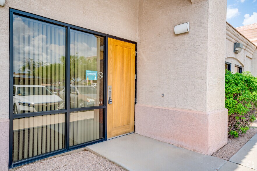 More Photos Of 2550 N Thunderbird Cir, Mesa Office For Lease