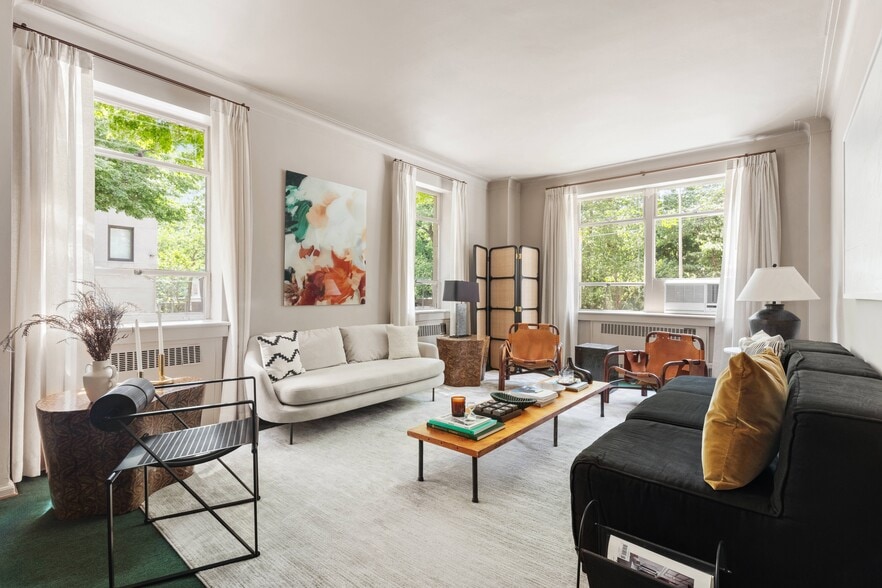 Primary Photo Of 870 5th Ave, New York Apartments For Sale