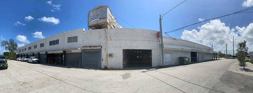 More Photos Of 3300 SE 6th Ave, Fort Lauderdale Warehouse For Sale