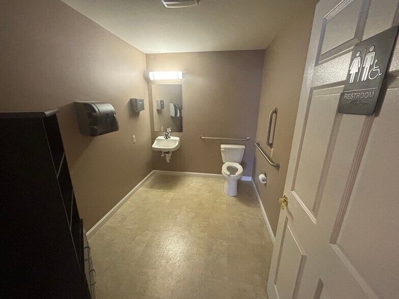 More Photos Of 845 Water St, Northumberland Medical For Sale