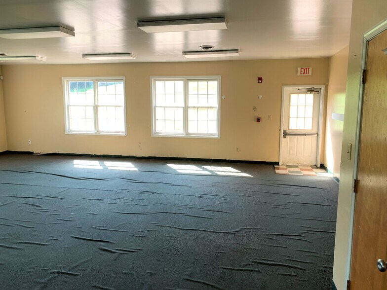 More Photos Of 81 Quicks Mill Rd, Verona Schools For Sale