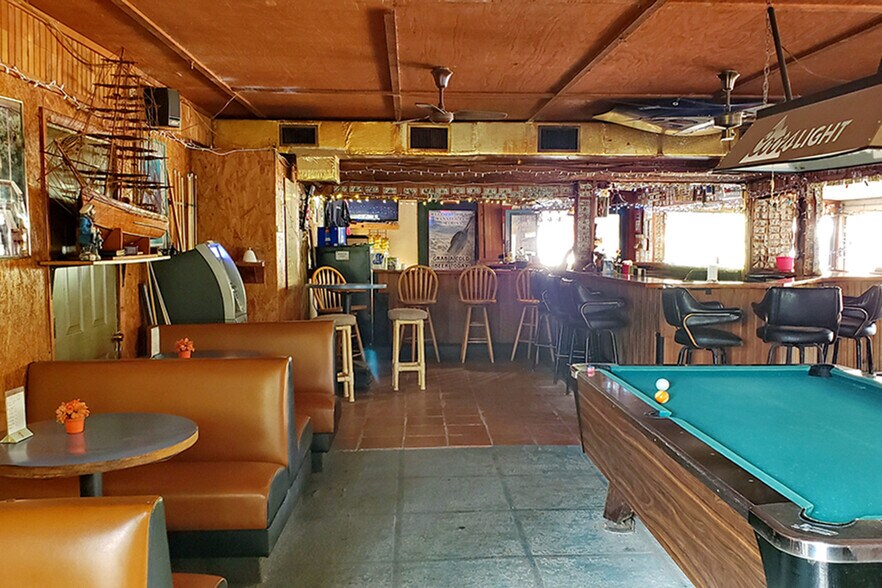 More Photos Of 10175 W Fishbowl Dr, Homosassa Bar For Sale