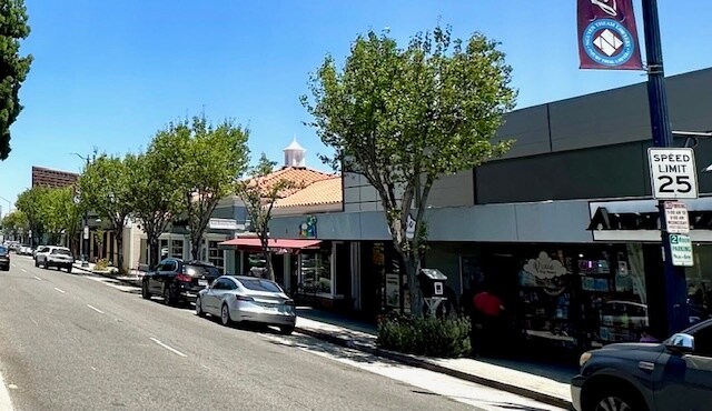 Primary Photo Of 3908-3916 Atlantic Ave, Long Beach Storefront For Lease
