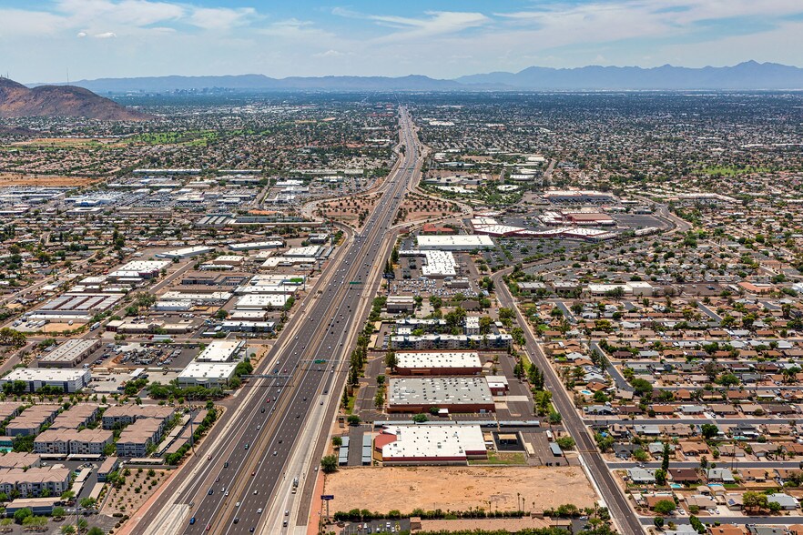 18000 N Black Canyon Hwy, Phoenix, AZ 85053 Warehouse For Sale