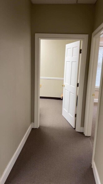 Primary Photo Of 6111 Peachtree Dunwoody Rd NE, Atlanta Office Residential For Sale