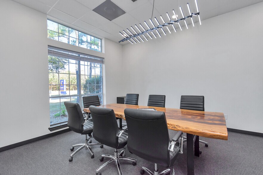 More Photos Of 8125 N Sam Houston Pky W, Houston Medical For Sale