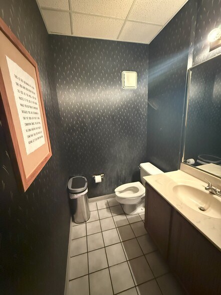 More Photos Of 71 E Wilson Bridge Rd, Worthington Office For Sale