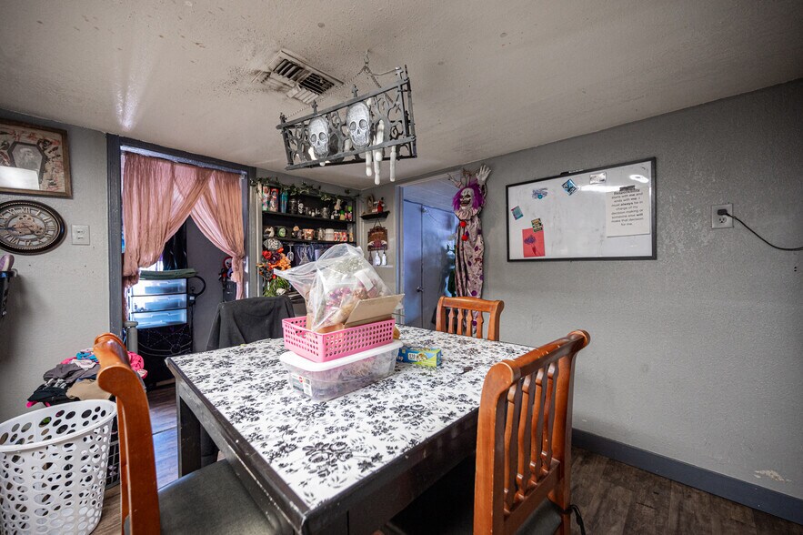 More Photos Of 5900 Cassedy Ln, Las Vegas Apartments For Sale