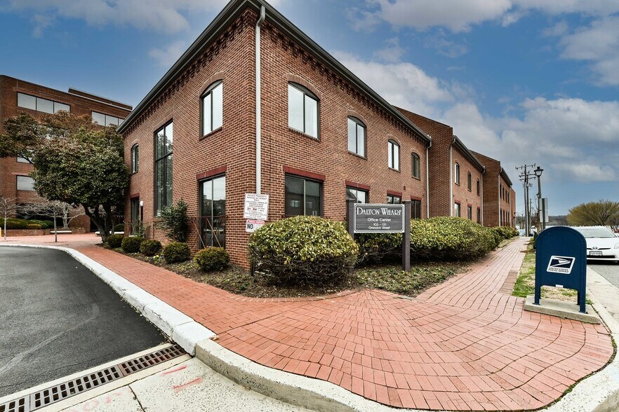 Primary Photo Of 105 Oronoco St, Alexandria Office For Lease