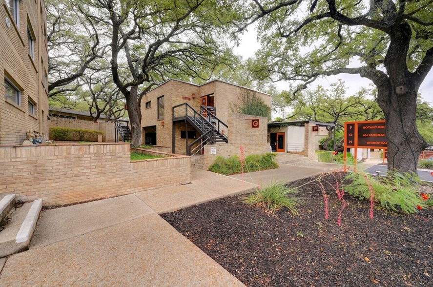 More Photos Of 8647 Wurzbach Rd, San Antonio Medical For Sale