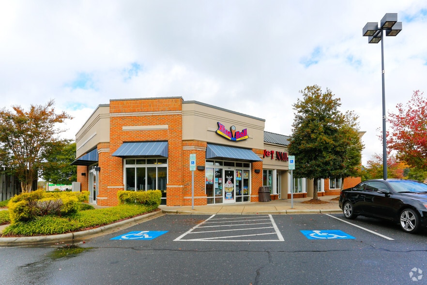 More Photos Of 2910-2918 Mount Holly Huntersville Rd, Charlotte Unknown For Lease