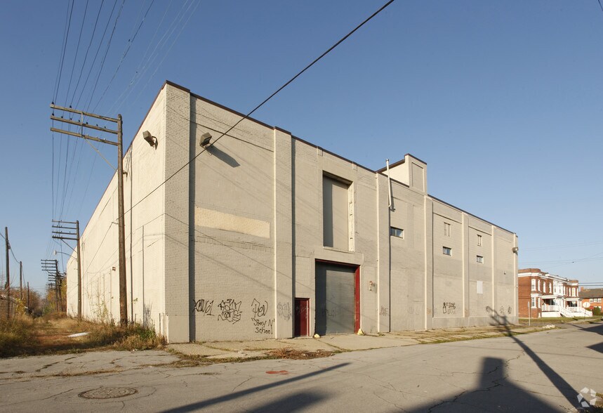 More Photos Of 556-560 Custer St, Detroit Manufacturing For Sale