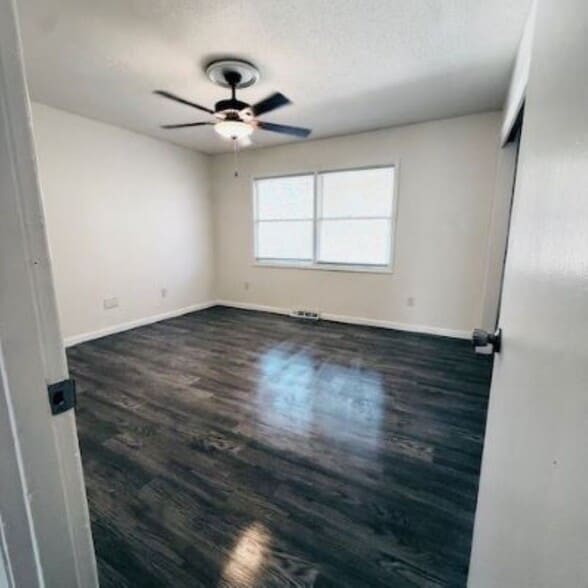 More Photos Of 416 Lake St, Sikeston Apartments For Sale