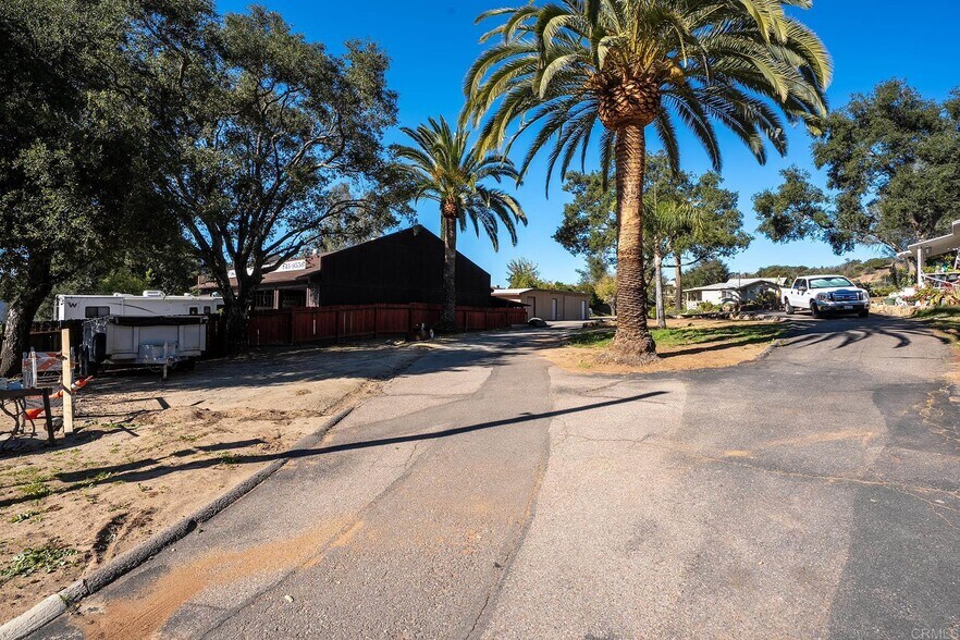 More Photos Of 2560-2566 Alpine Blvd, Alpine Office For Sale