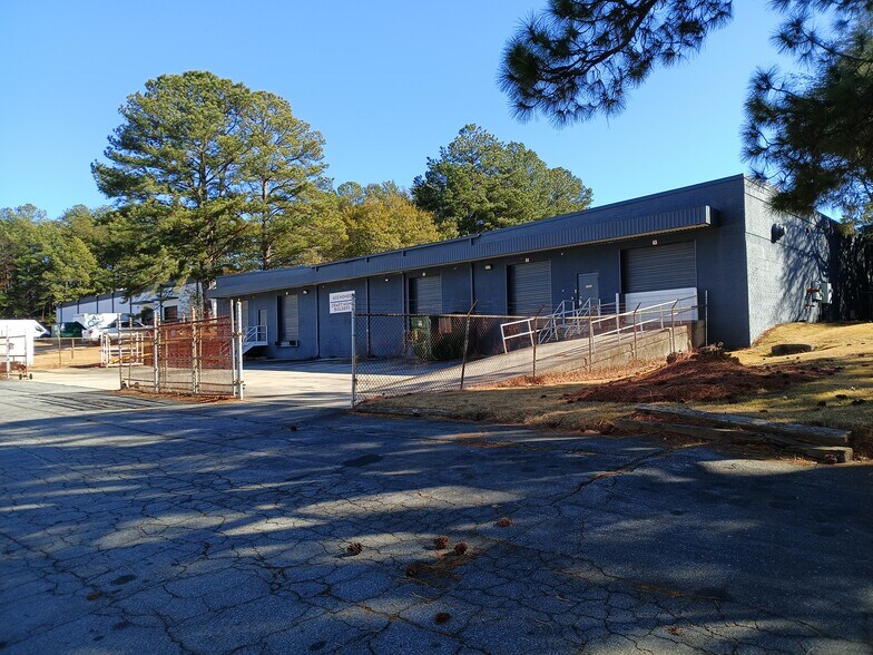 More Photos Of 5945 Peachtree Cors E, Peachtree Corners Flex For Sale