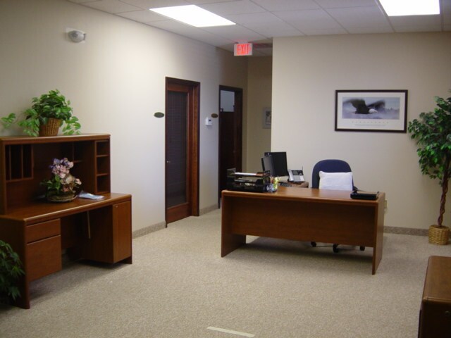More Photos Of 151 W Washington Ave, Washington Office For Lease
