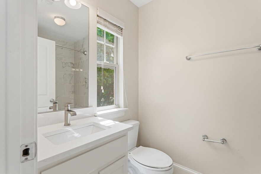 More Photos Of 5306-5320 Park Rd, Charlotte Apartments For Sale