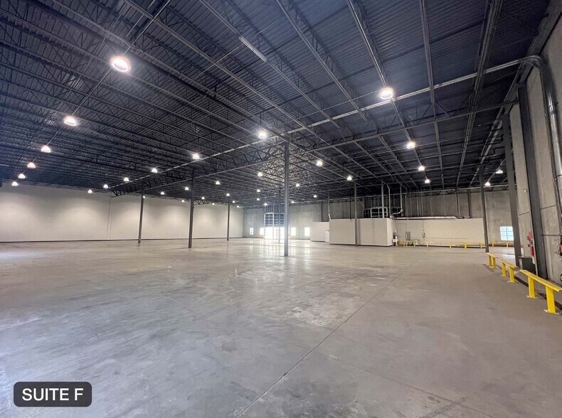 More Photos Of 140 Congress Blvd, Duncan Service For Lease