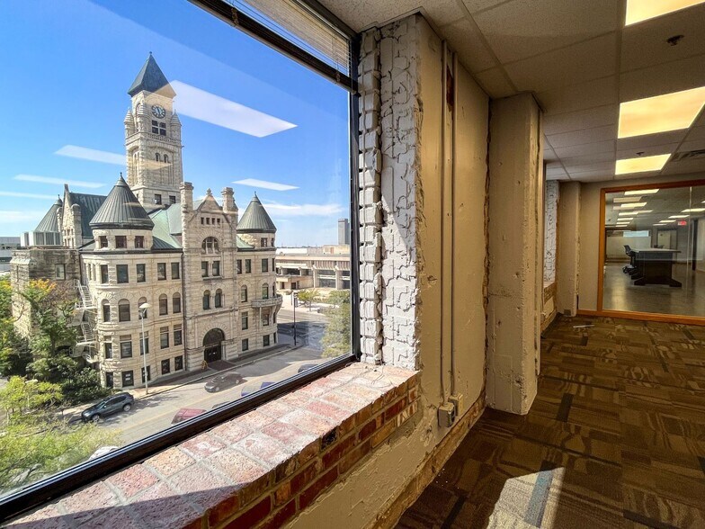More Photos Of 110 S Main St, Wichita Office Residential For Sale