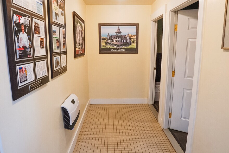 More Photos Of 50 N 2nd E, Soda Springs Convenience Store For Sale