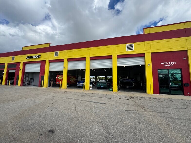 More Photos Of S. Cleveland Avenue, Fort Myers Industrial For Lease