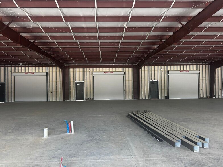 More Photos Of 3001 Heritage Rd NE, Milledgeville Showroom For Lease