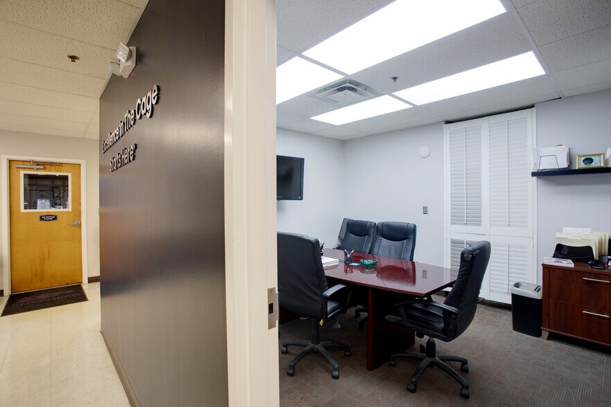 More Photos Of 112 Tennessee Blvd, Watertown Manufacturing For Sale