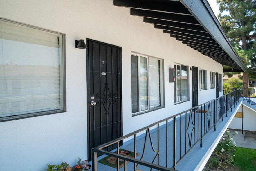 More Photos Of 9361 Cellini Ave, Garden Grove Apartments For Sale