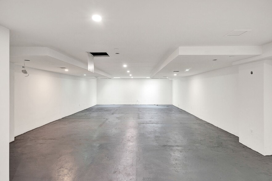 More Photos Of 243 E 7th St, New York Apartments For Lease