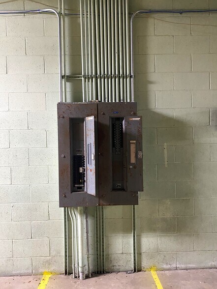 More Photos Of 1212 F.R. Huff Dr, St Matthews Industrial For Sale