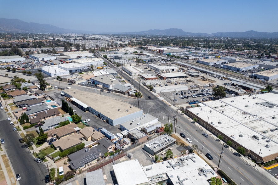 More Photos Of 12801 Saticoy Street St, North Hollywood Warehouse For Sale