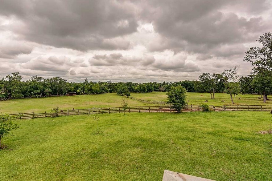 More Photos Of 26298 Hwy 105 W, Montgomery Land For Sale