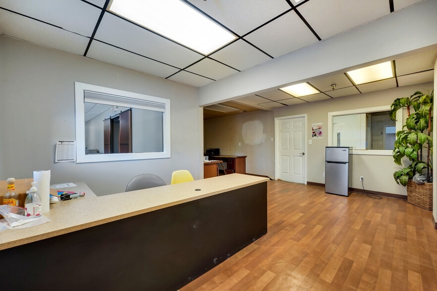 More Photos Of 1900 Buford Hwy, Duluth Warehouse For Lease