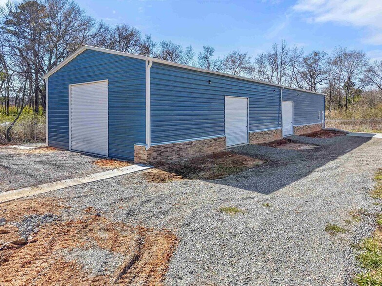 Primary Photo Of 1067 Old Highway 135 hwy, Kilgore Flex For Lease